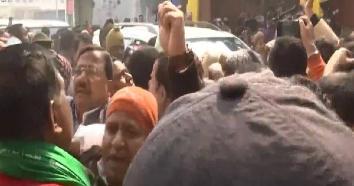 Land for Job scam case: Lalu Yadav arrives at ED's office in Patna, RJD supporters hit out at Centre